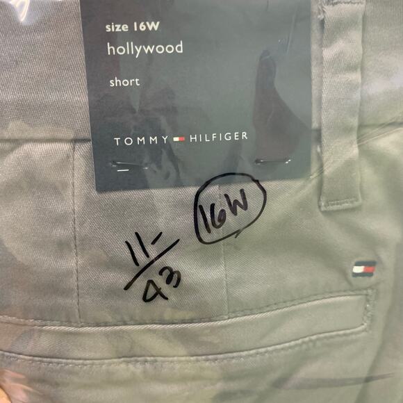 NEW Tommy Hilfiger Khaki Flat Front Chino Shorts Women’s 16W - Picture 11 of 11